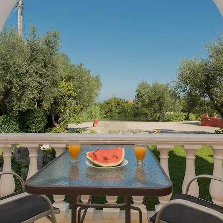 Ξενοδοχείο με διαμερίσματα Pansion Mary Psarou (Zakynthos)