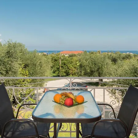 Pansion Mary מלון דירות 4*